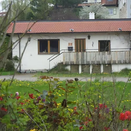 펜션 Mit Terrasse Und Parkplatz *
